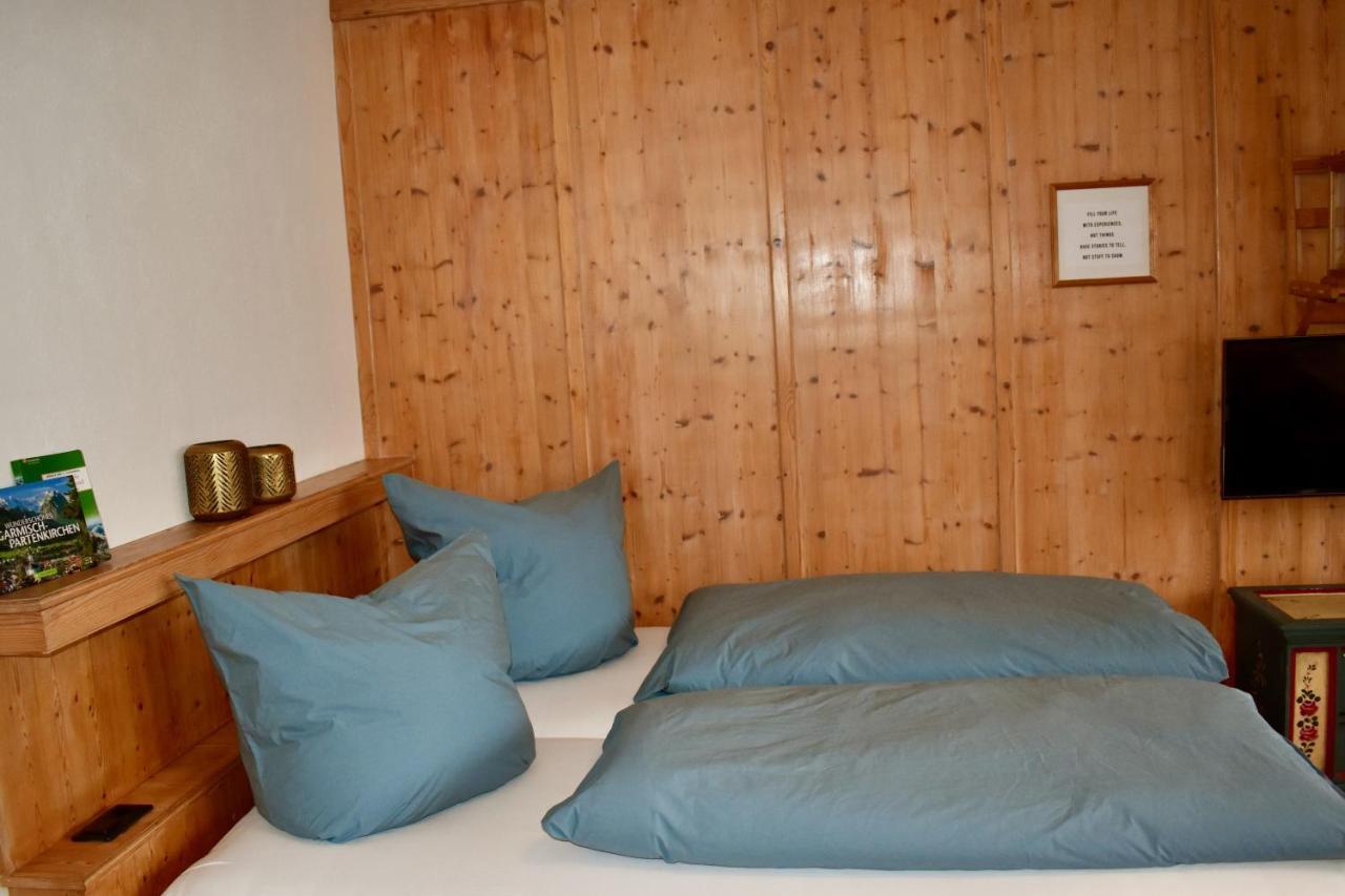 Apartment Pfanzelter Garmisch-Partenkirchen Exteriör bild